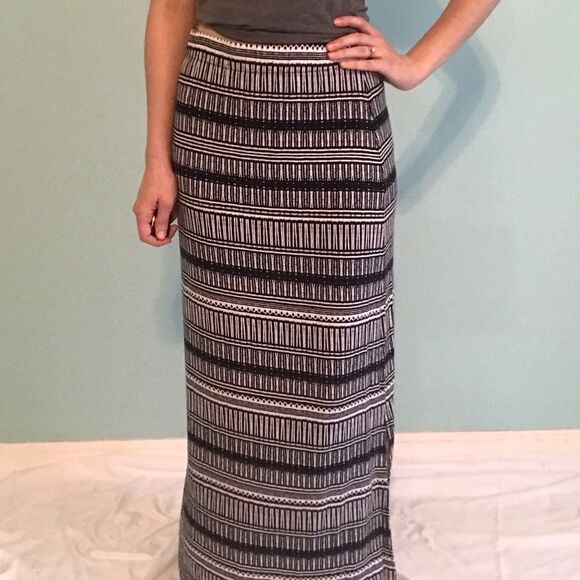 Ann Taylor LOFT Navy Blue and White Maxi Skirt Size XXS - Picture 2 of 4